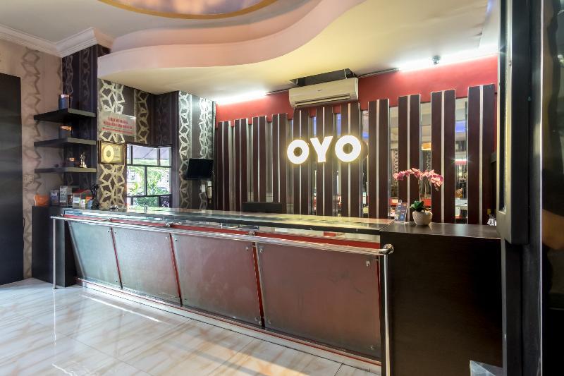 Oyo 711 Salam Residence Syariah Medan Exterior foto